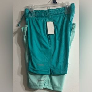 Boy’s 2 pack shorts pull on two side pockets blue mint. XS(4-5)